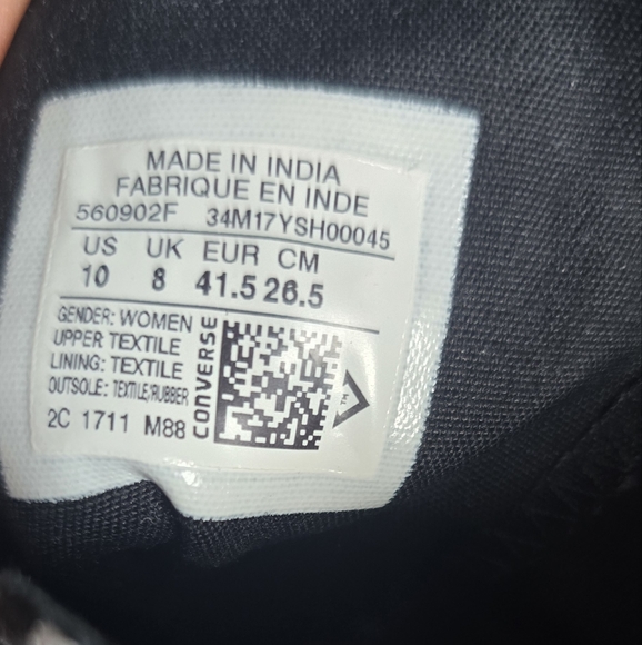 Converse Chuck Taylor all starts high black with heart - Picture 7 of 17